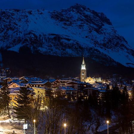 Dependance Hotel Corona Cortina dʼAmpezzo Dış mekan fotoğraf