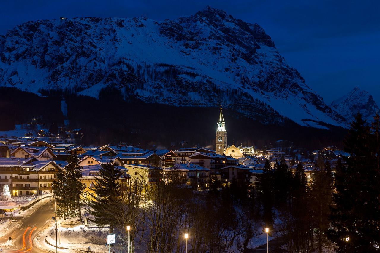 Dependance Hotel Corona Cortina dʼAmpezzo Dış mekan fotoğraf